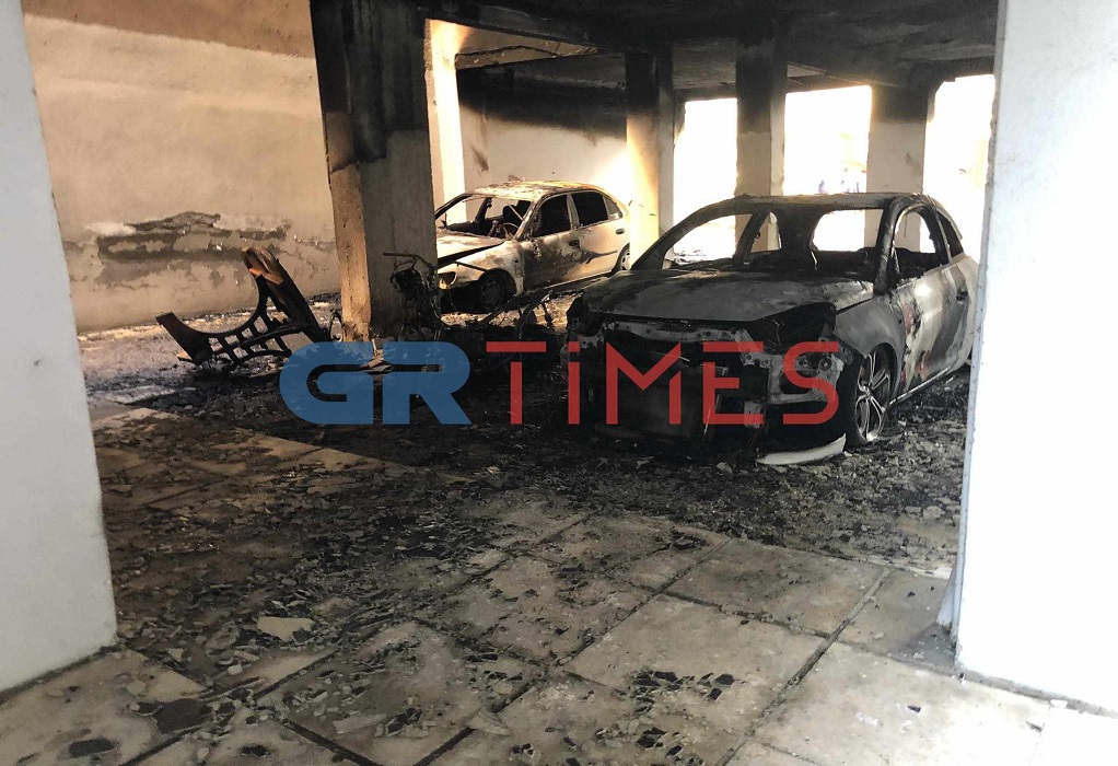 Έκρηξη σε πυλωτή στη Θεσσαλονίκη: «Μάλλον πρόκειται για ξεκαθάρισμα λογαριασμών» λέει μάρτυρας στο GRTimes (VIDEO)