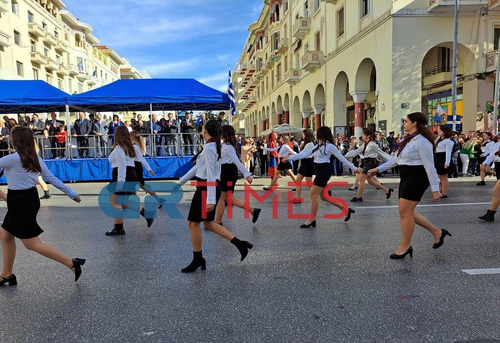 Θεσσαλονίκη: Το μήνυμα της πολιτειακής και πολιτικής ηγεσίας για τη μαθητική παρέλαση (VIDEO)