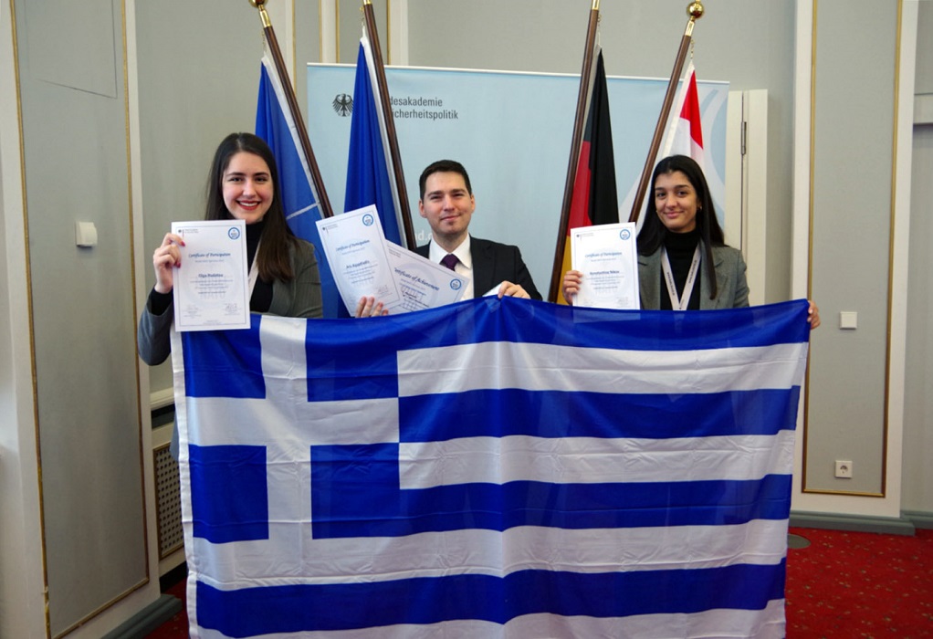 Βραβεύτηκε η φοιτητική ομάδα του ΠΑΜΑΚ στο 1ο Μοντέλο ΝΑΤΟ στη Γερμανία