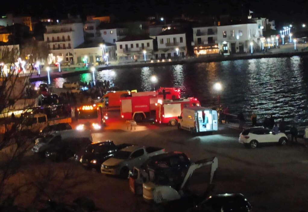 Τραγωδία στην Πύλο: Νεκρός ο οδηγός ΙΧ που έπεσε στη θάλασσα (VIDEO)