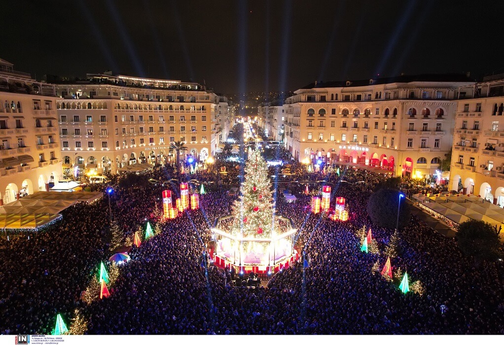 Θεσσαλονίκη: Σήμερα η φωταγώγηση του δέντρου στην πλατεία Αριστοτέλους