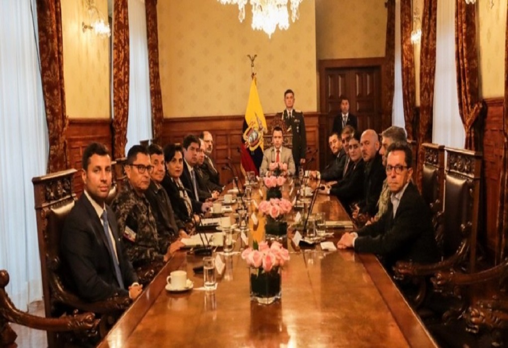 Ο πρόεδρος του Ισημερινού Ντανιέλ Νομπόα κηρύσσει τη χώρα σε κατάσταση «εσωτερικής ένοπλης σύγκρουσης»