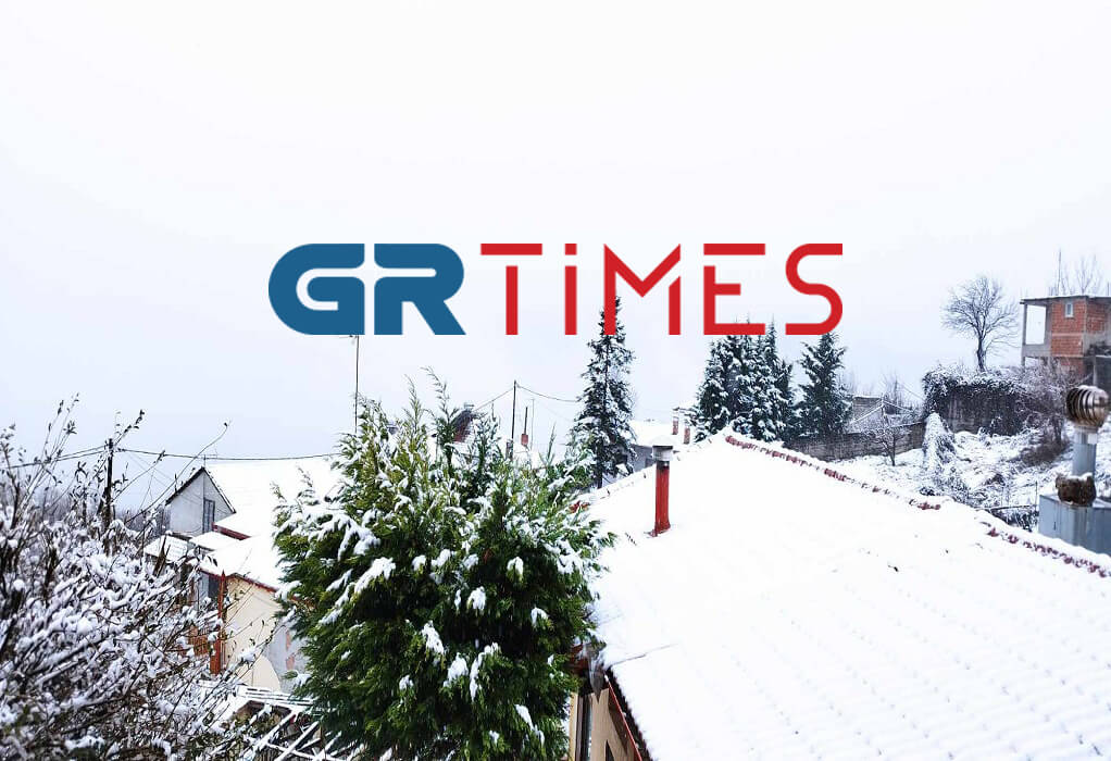 Ελατοχώρι Πιερίας: Επιτέλους, χιόνισε και οι επαγγελματίες ελπίζουν σε… «άσπρη μέρα» – Σε ετοιμότητα και το χιονοδρομικό κέντρο