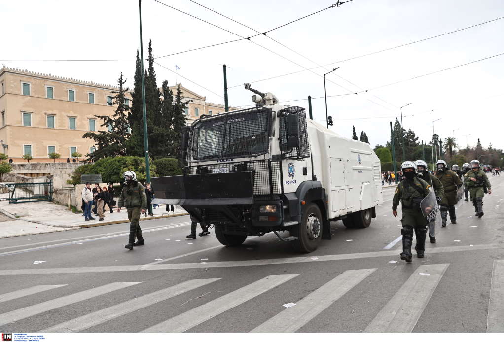 ΕΛΑΣ για επεισόδια στην Αθήνα: 8 συλλήψεις, 15  νέες προσαγωγές – Τραυματίστηκαν δύο αστυνομικοί