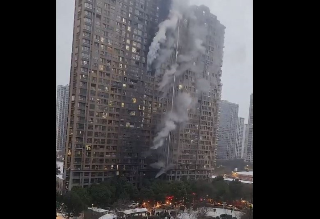 Κίνα: Τουλάχιστον 15 νεκροί και 44 τραυματίες από πυρκαγιά σε συγκρότημα κατοικιών (VIDEO)