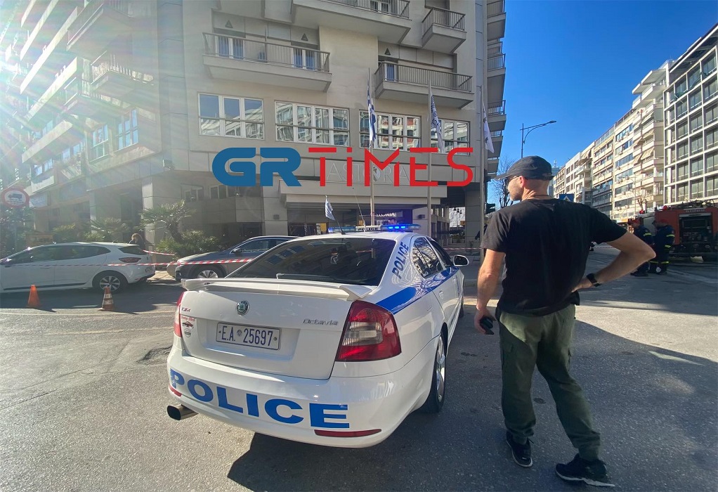 Νεκρή γυναίκα στο κέντρο της Θεσσαλονίκης-Έπεσε από 8ο όροφο ξενοδοχείου (ΦΩΤΟ-VIDEO)