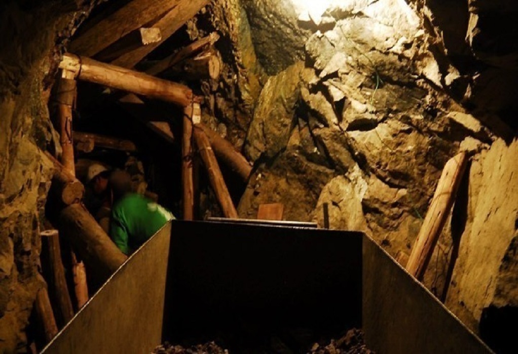 Ρωσία: Δεκατρείς εργάτες παγιδευμένοι σε χρυσωρυχείο