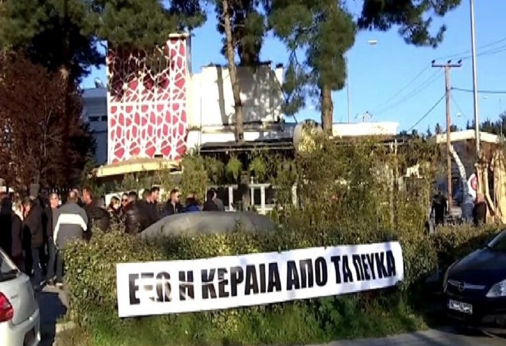 Θεσσαλονίκη: Διαμαρτυρίες για την τοποθέτηση κεραιών κινητής τηλεφωνίας στον αστικό ιστό (VIDEO)