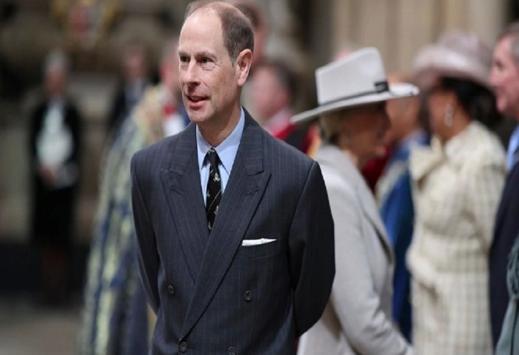 Ο πρίγκιπας Έντουαρντ αναλαμβάνει τα ηνία της βασιλικής οικογένειας