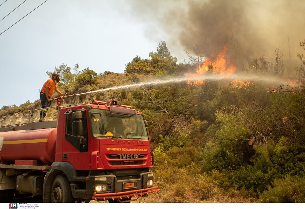 Υπό μερικό έλεγχο πυρκαγιά σε αγροτοδασική έκταση στο Καπανδρίτι