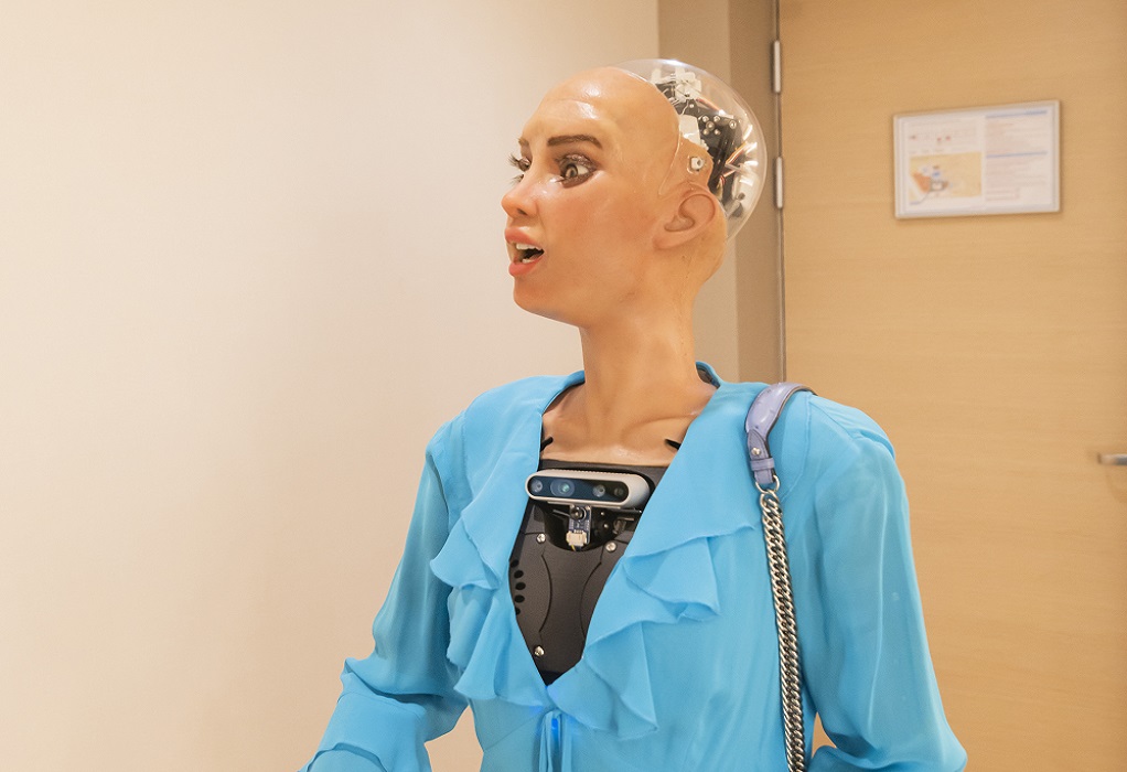 Στο Ηράκλειο σήμερα η Sophia, το διασημότερο ανθρωπόμορφο ρομπότ