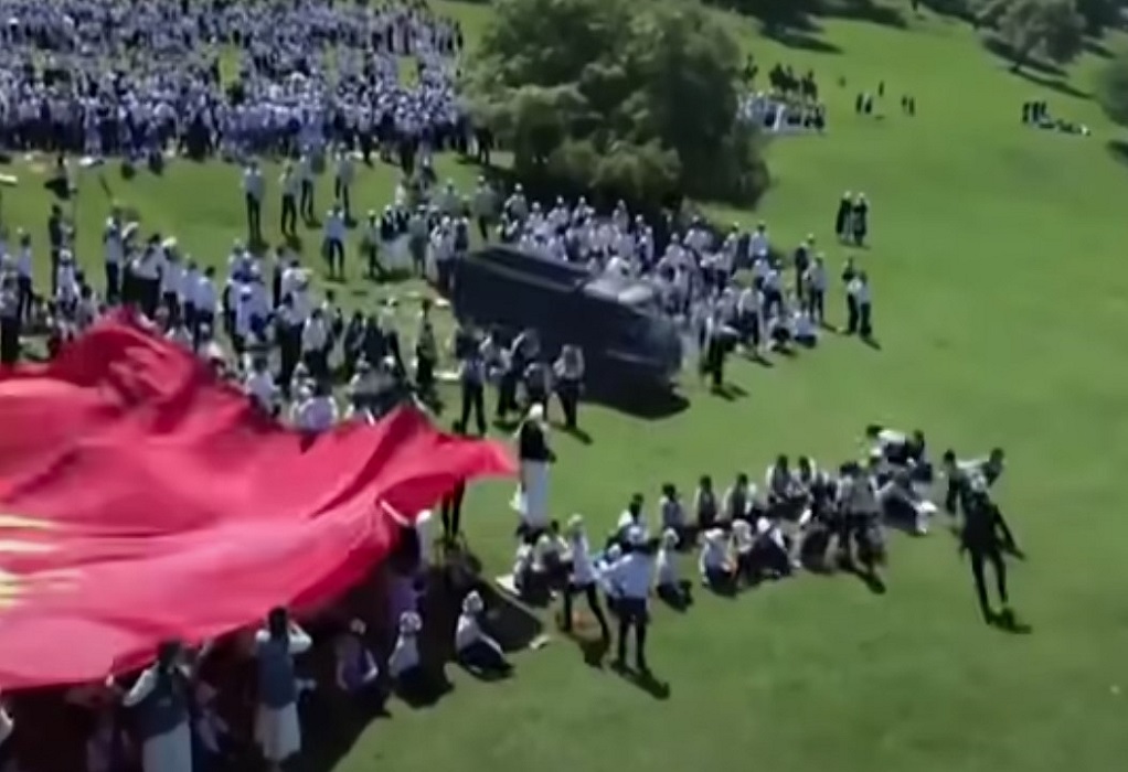 Τρομακτικό τροχαίο: Φορτηγάκι παρέσυρε 29 μαθητές στο Κιργιστάν – Δείτε βίντεο